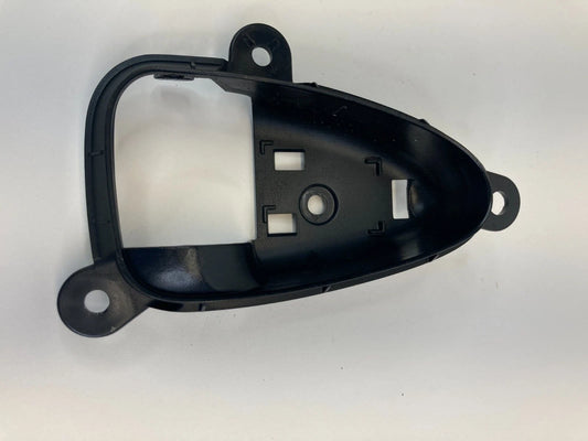 07-11 TOYOTA CAMRY FRONT RIGHT SIDE INNER DOOR HANDLE COVER BEZEL 69277-06030