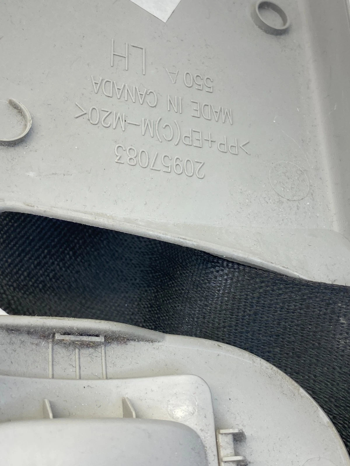 2010-2017 CHEVROLET EQUINOX FRONT LEFT DRIVER SIDE SEAT BELT RETRACTOR OEM