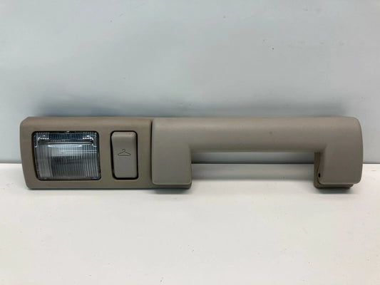 04-06 CHRYSLER PACIFICA REAR RIGHT ROOF GRAB HANDLE W/ READING COURTESY LIGHT