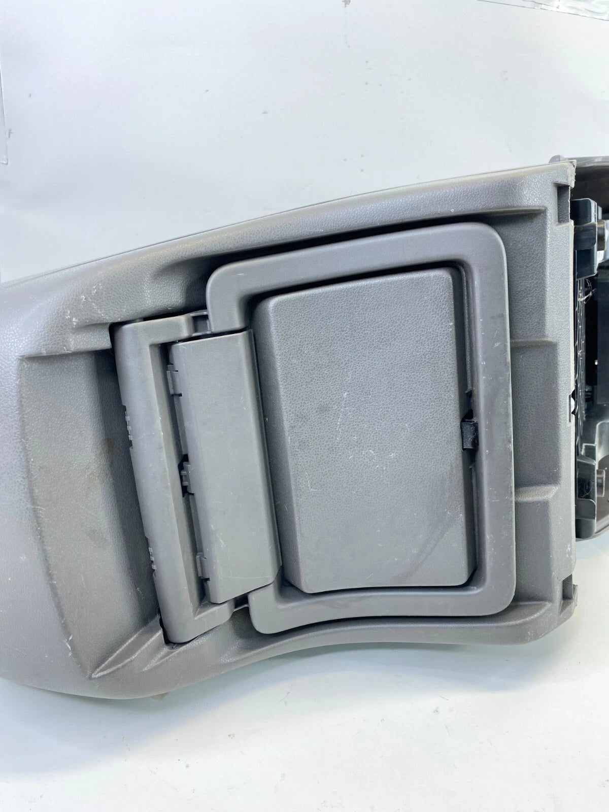 2011-2017 HONDA ODYSSEY FLOOR CENTER CONSOLE 4 CUP HOLDER CUPHOLDER STORAGE OEM