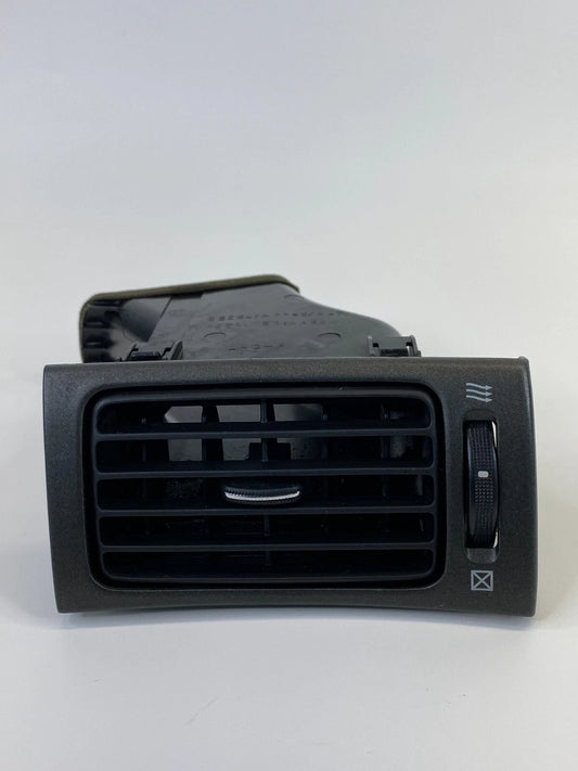 2002 2003 LEXUS ES300 DASH RIGHT A/C AIR VENT GRILLE OUTER OUTLET 55670-33120