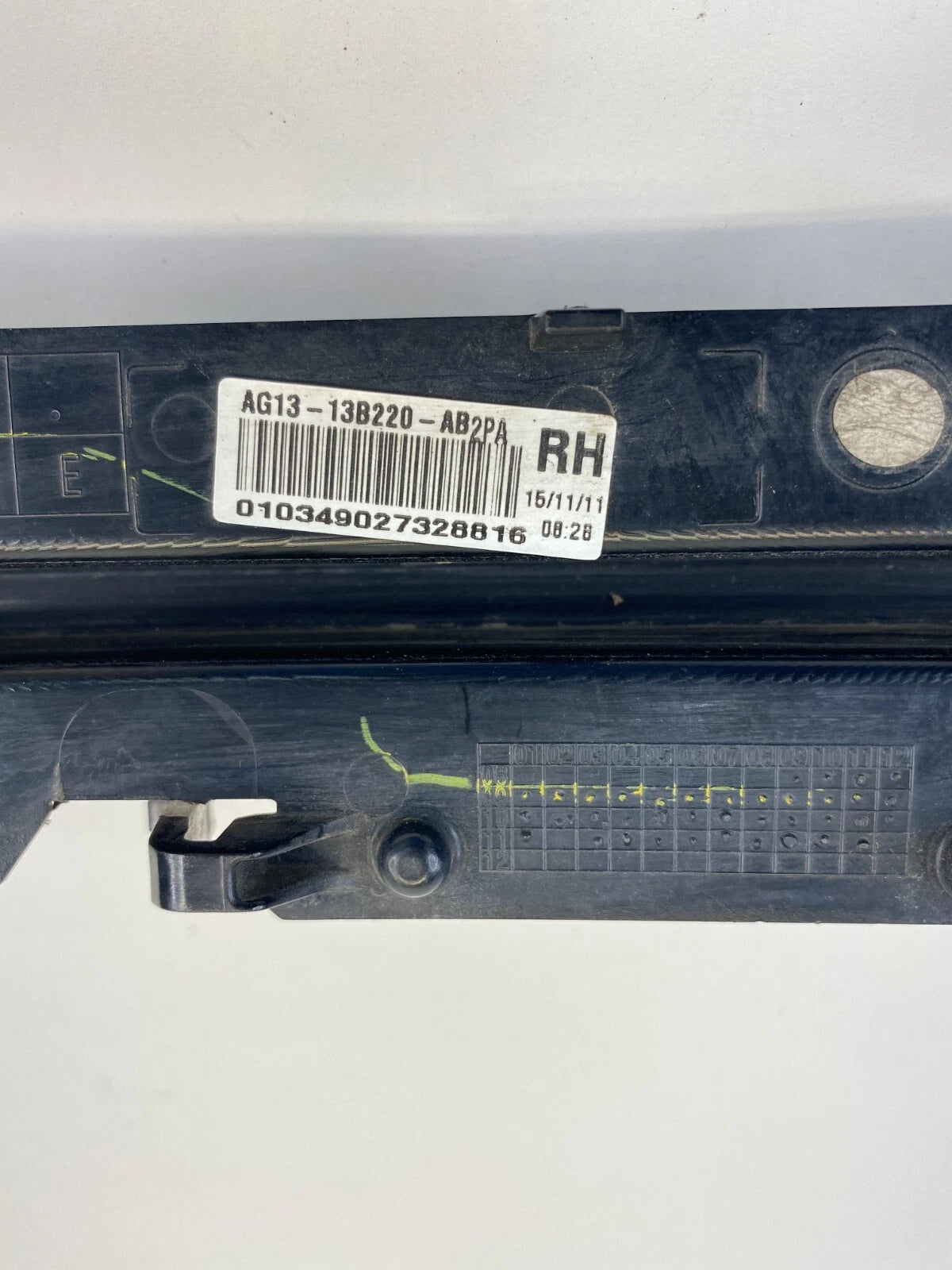 10-19 FORD TAURUS RIGHT PASSENGER SIDE PARK TURN SIGNAL LIGHT LAMP AG1313B220AB