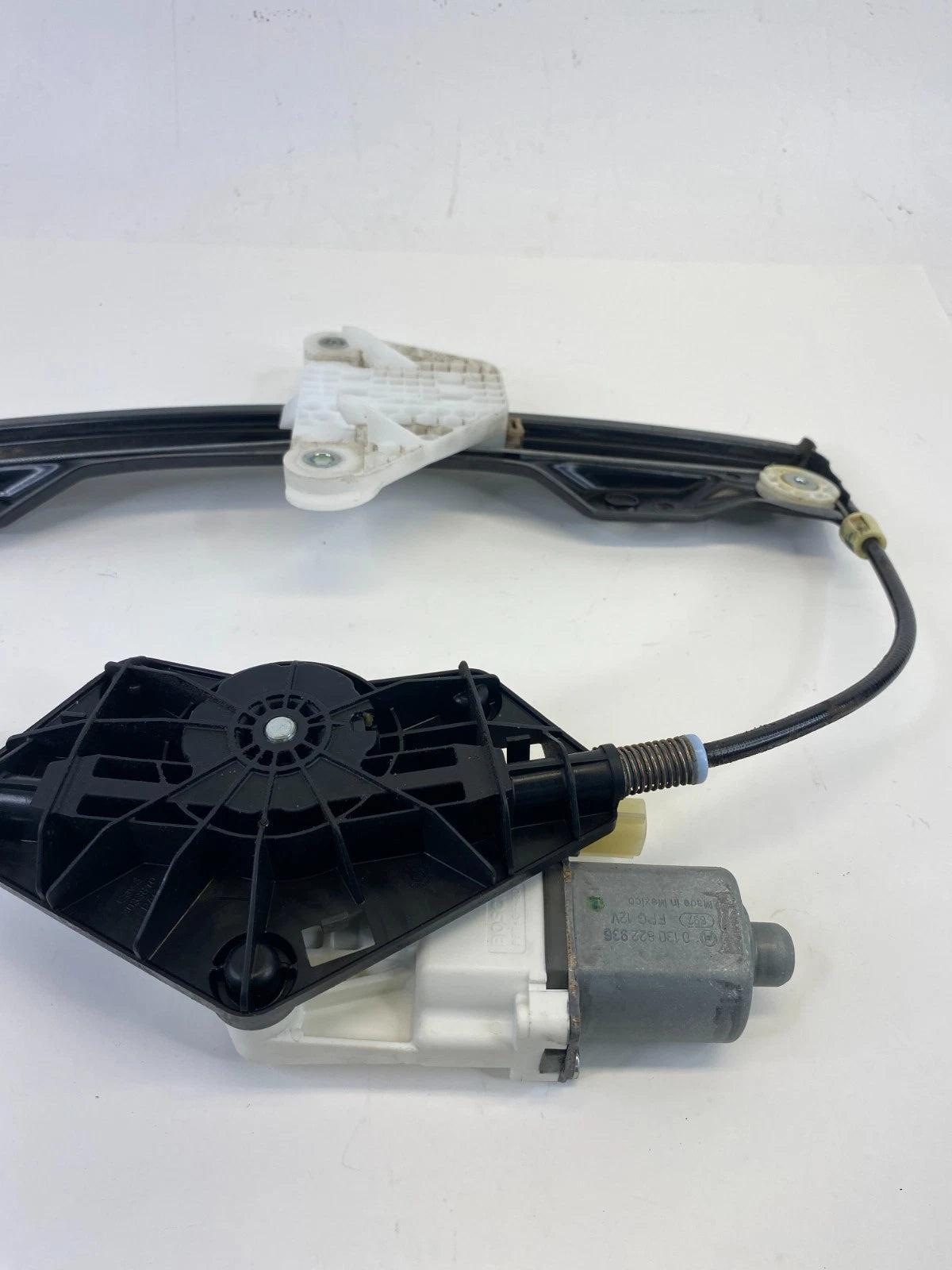 2015-2017 CHRYSLER 200 REAR LEFT POWER WINDOW REGULATOR MOTOR 0-130-822-936 OEM