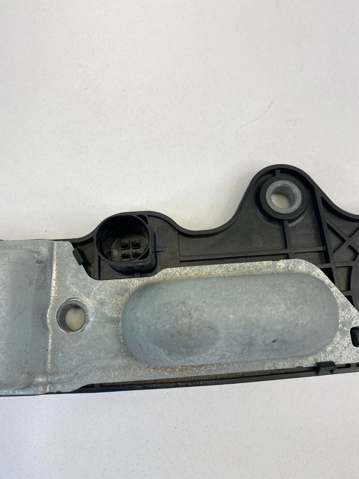2007-2010 VOLKSWAGEN PASSAT SEDAN REAR TAILGATE LICENSE PLATE LIGHT LAMP OEM