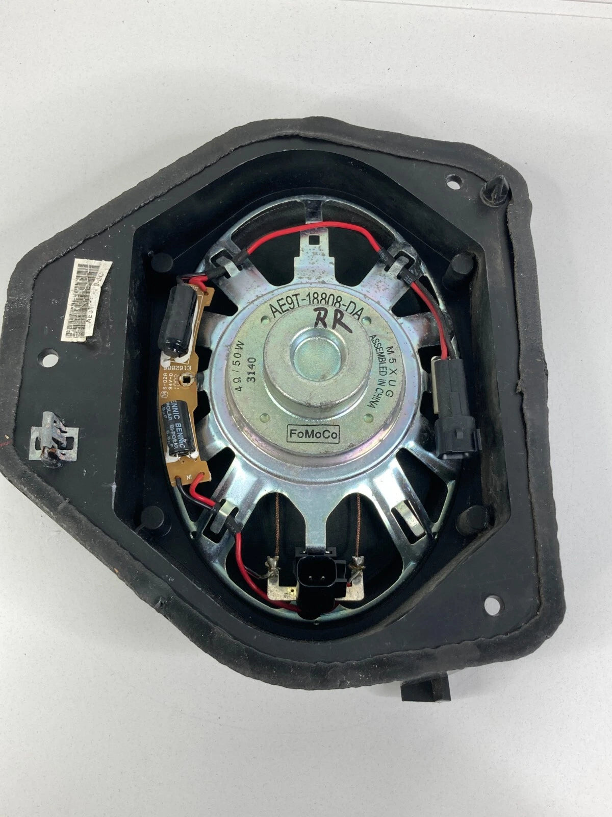 2010-2019 LINCOLN MKT REAR RIGHT DOOR SPEAKER AE9T-18808-DA OEM