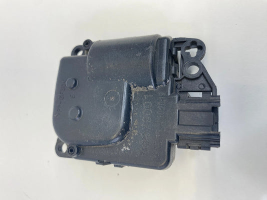 2008-2016 TOWN & COUNTRY HVAC A/C HEATER BLEND DOOR FLAP ACTUATOR M8679001 OEM