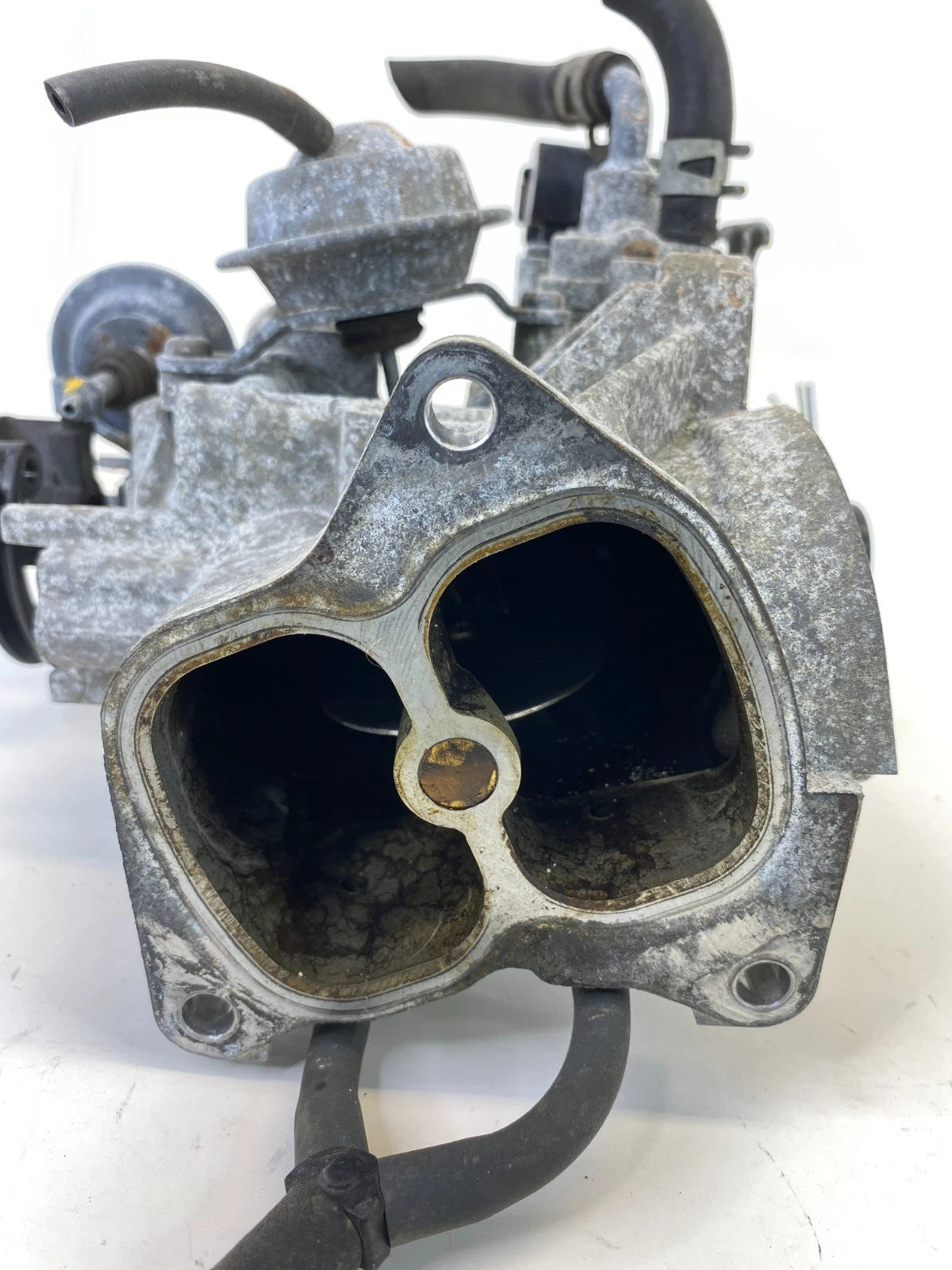 2000-2004 TOYOTA VALVE 3.0L THROTTLE BODY THROTTLE VALVE ASSY OEM