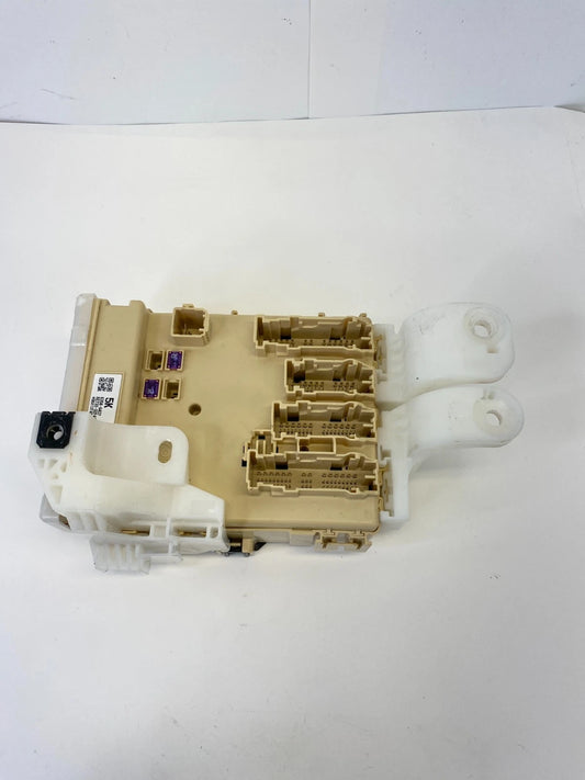 2017-2019 TOYOTA COROLLA INTERIOR FUSE BOX JUNCTION BLOCK OEM 82730-02F41
