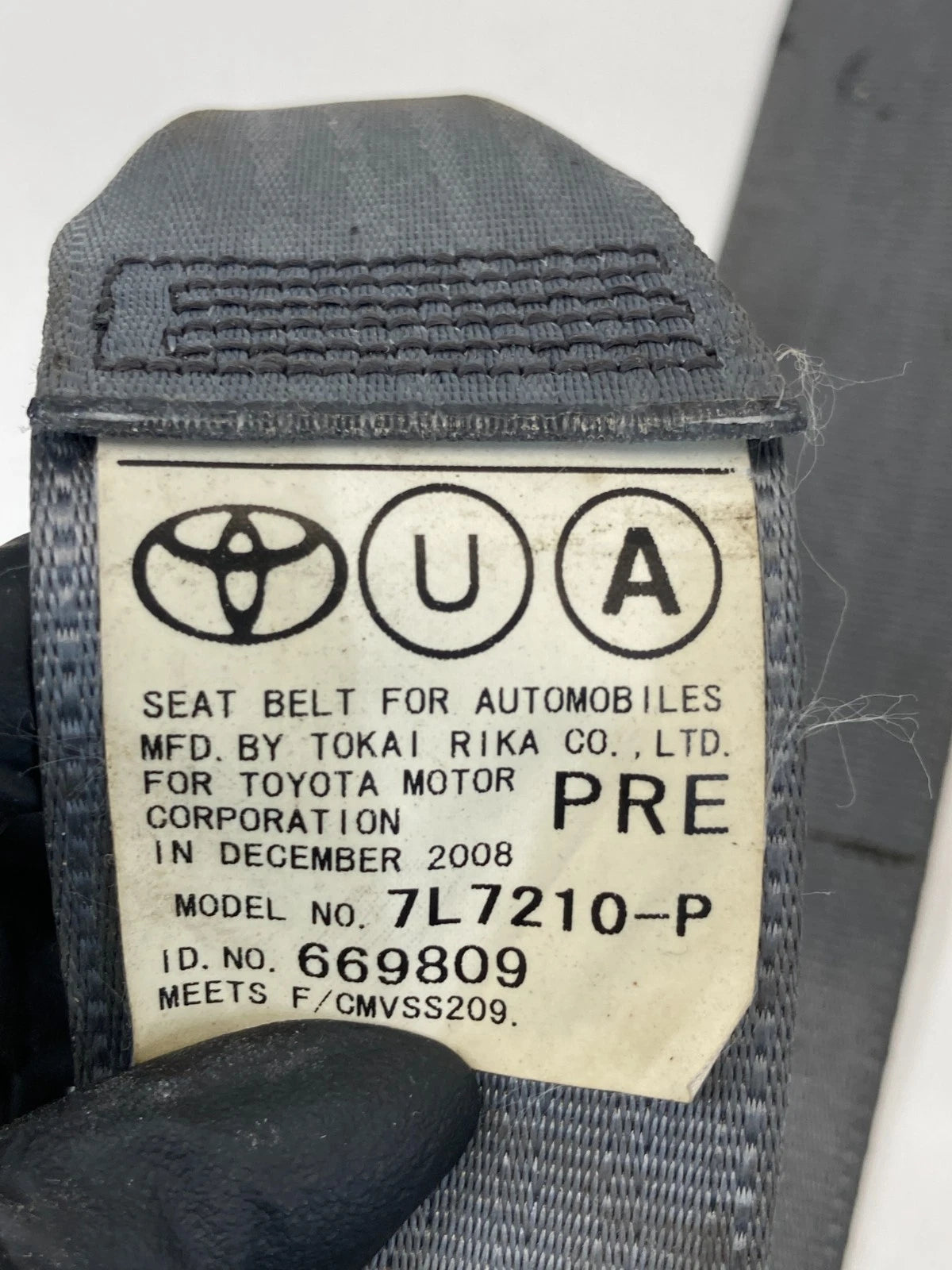 2004-2009 TOYOTA PRIUS SEATBELT RETRACTOR WITH PRETENSIONER FRONT RIGHT 7L7210-P