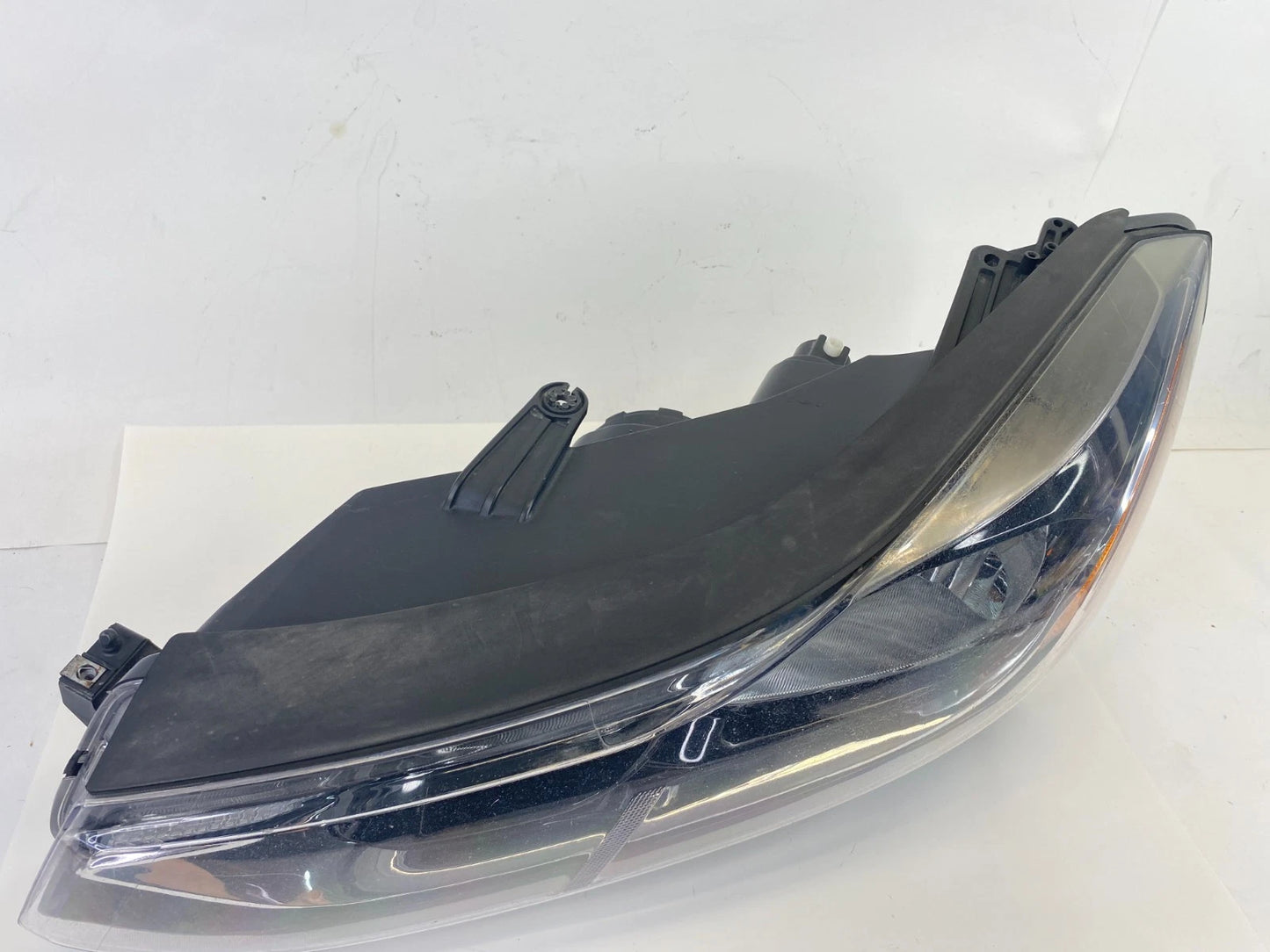 2017-2022 Chevrolet Traverse Left Driver Side Headlight Halogen Assy 42771351