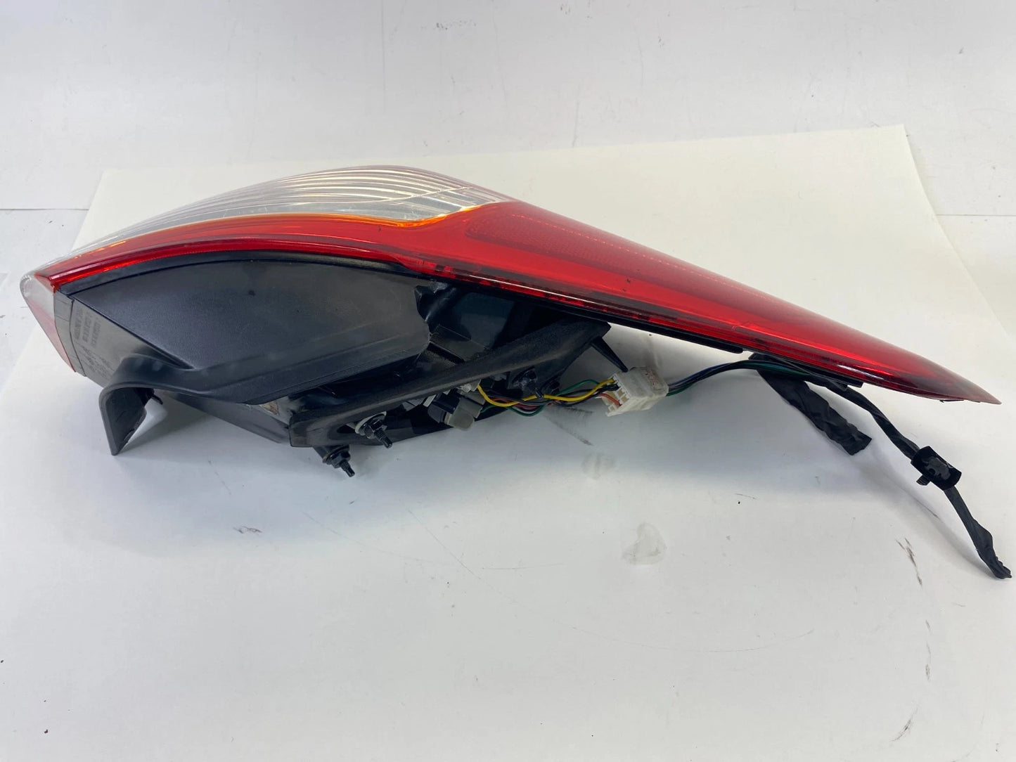 2014-2016 Kia Forte SEDAN Rear Left Side Tail Lamp Light Outer Taillight Lamp