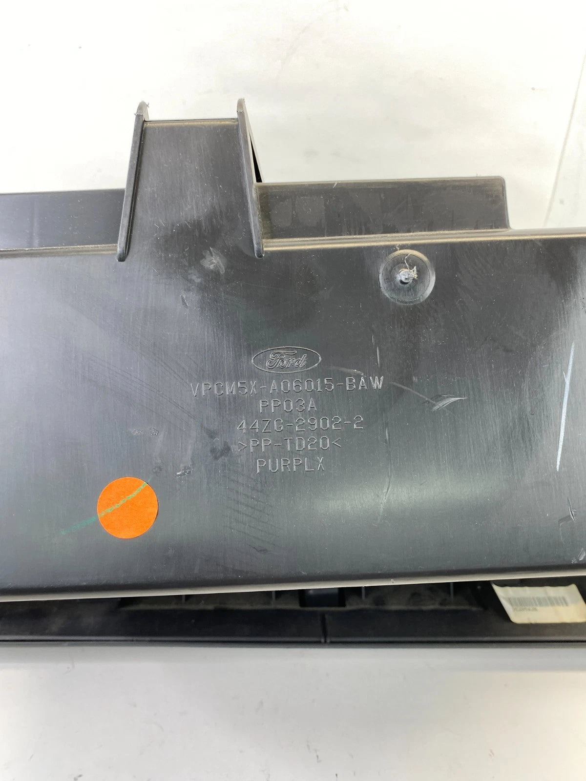 2012-2016 FORD FOCUS GLOVE BOX STORAGE COMPARTMENT VPCM5X-A06015-BAW