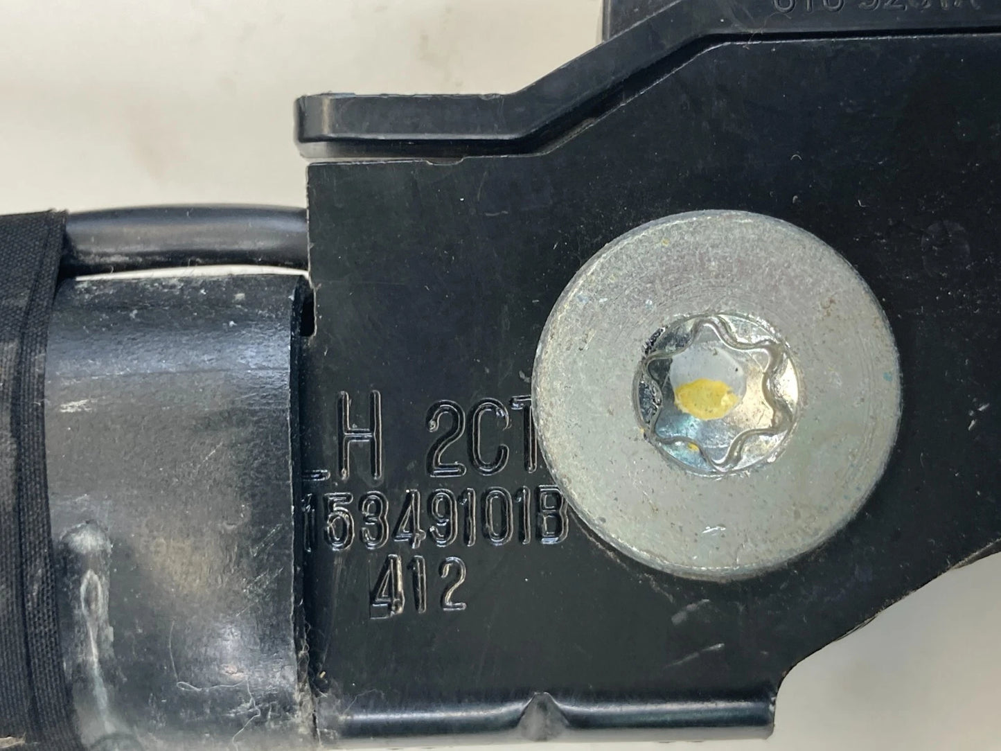 11-16 CHEVROLET CRUZE FRONT LEFT SIDE SEAT BELT RETRACTOR & TENSIONER W/ COVER