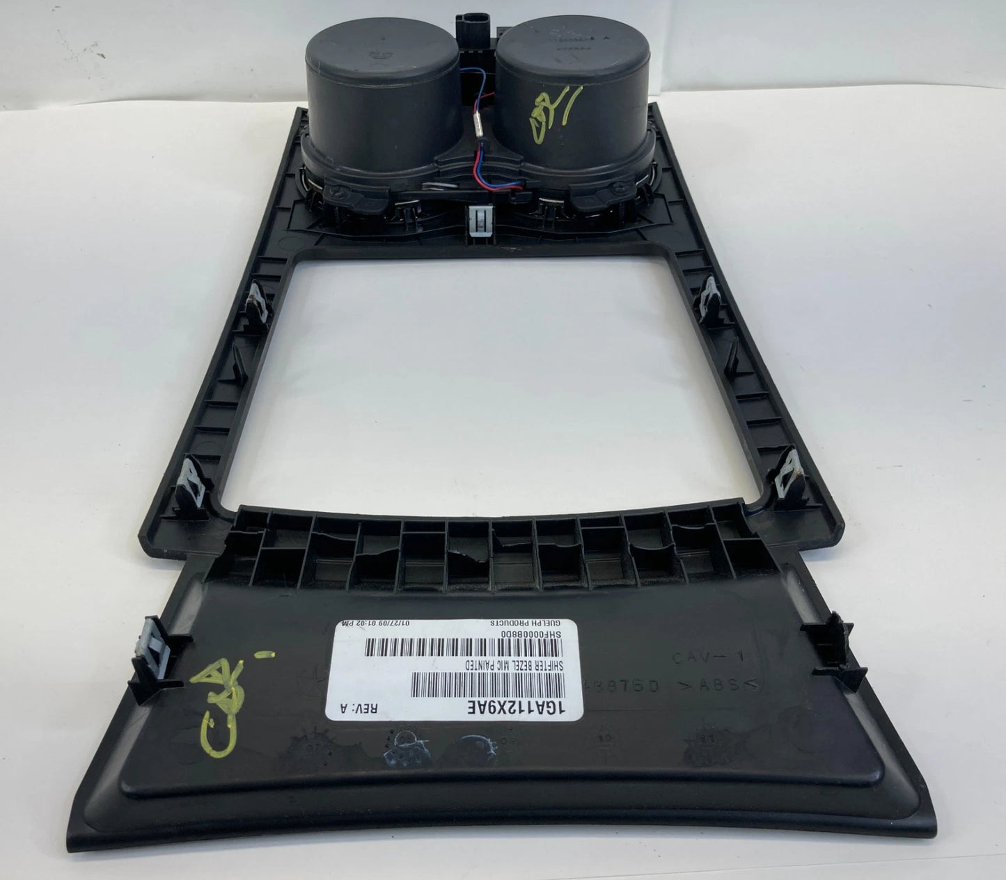 2009 CHRYSLER 300 CHARGER CENTER CONSOLE SHIFTER BEZEL TRIM 1GA112X9AE OEM