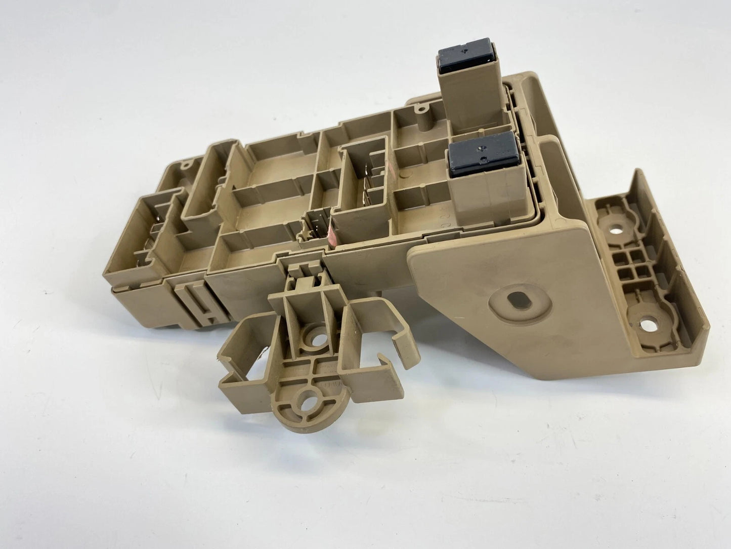 2009-2013 SUBARU FORESTER 2.5L INTERIOR FUSE BOX RELAY FUSEBOX BLOCK 82201FG010