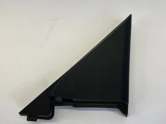 2001-2005 HONDA CIVIC SEDAN RIGHT PASSENGER INTERIOR MIRROR COVER CORNER TRIM