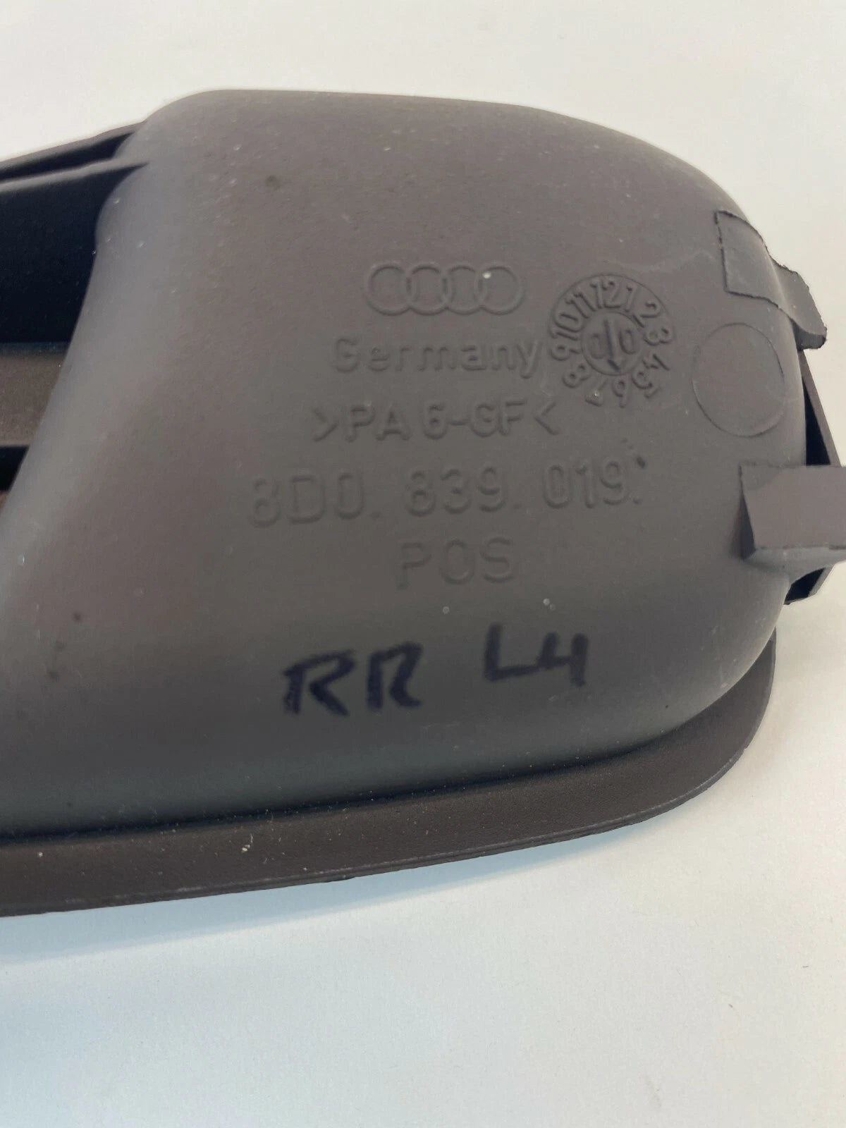 2000 2001 AUDI A4 A4 QUATTRO REAR LEFT SIDE INNER DOOR HANDLE 8D0839019 OEM