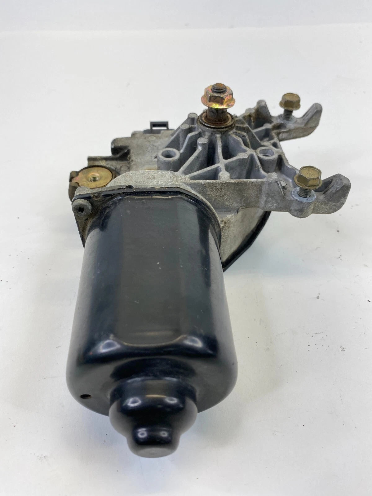 2000-2002 GMC YUKON SUV 4-DR FRONT WINDSHIELD WIPER MOTOR ASSEMBLY 15745508 OEM