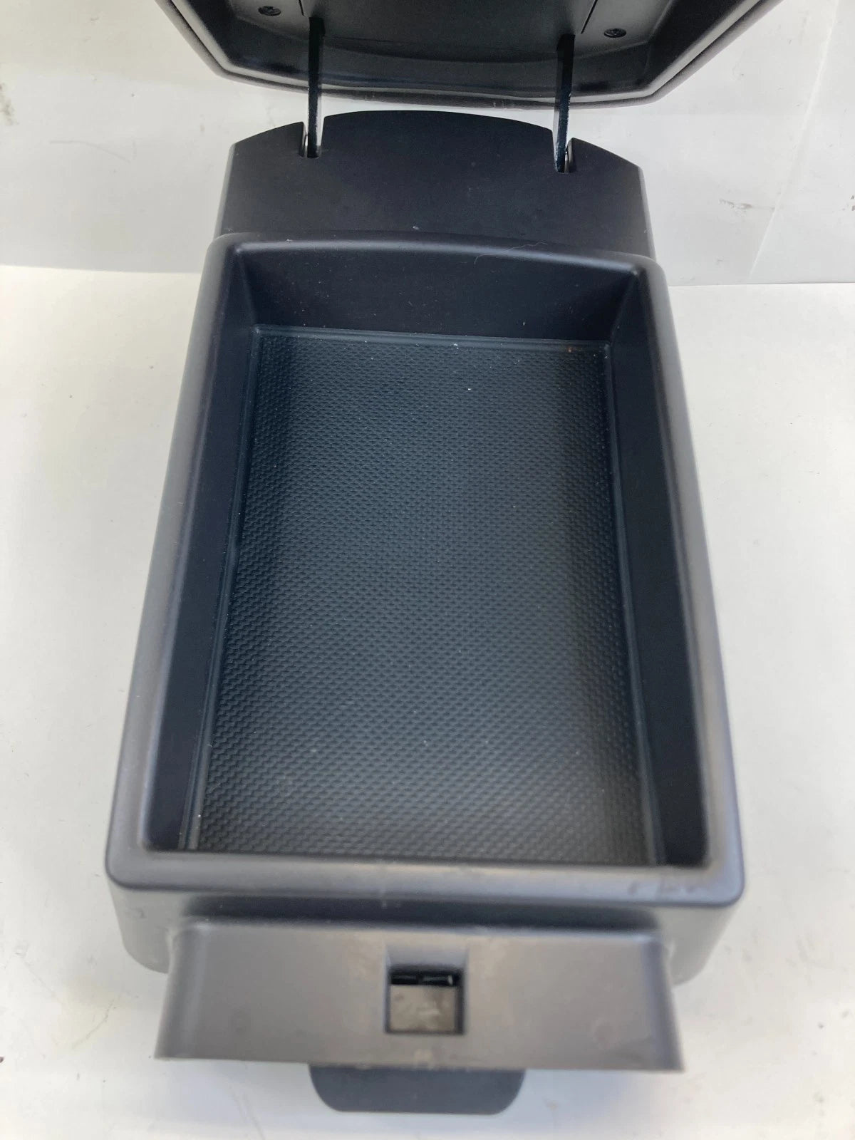 2011-2014 HYUNDAI SONATA CENTER CONSOLE ARMREST ARM REST LID STORAGE LEATHER OEM