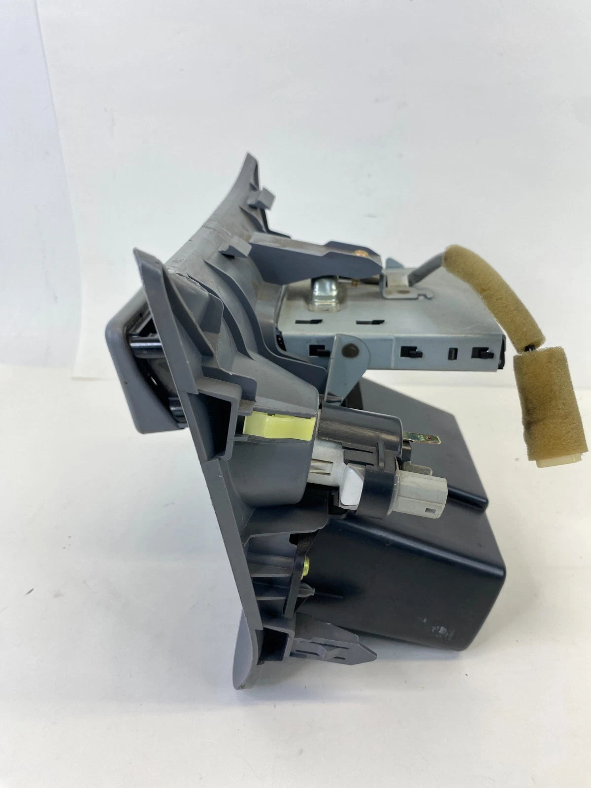 01-05 TOYOTA RAV4 DASH PANEL ASHTRAY TRIM BEZEL W/ POWER OUTLET 55420-42010 OEM