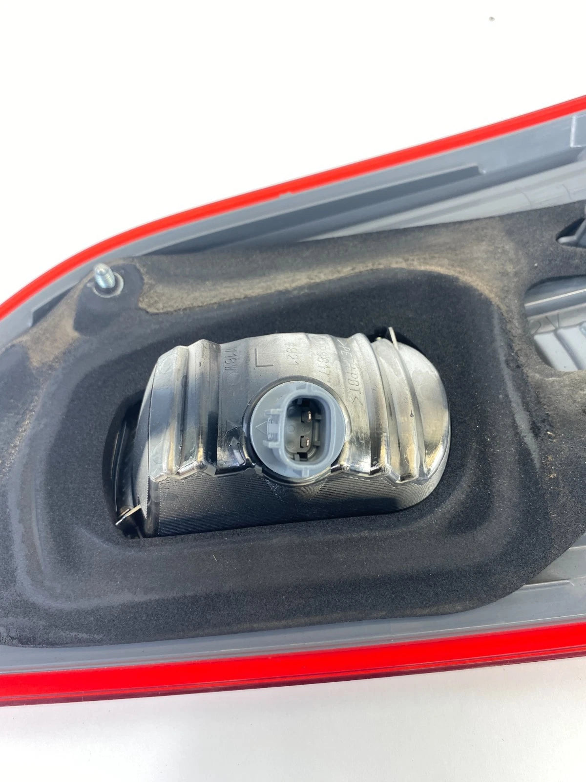 2011-2017 NISSAN QUEST LEFT DRIVER INNER TAIL LIGHT LIFTGATE LAMP ASSEMBLY OEM