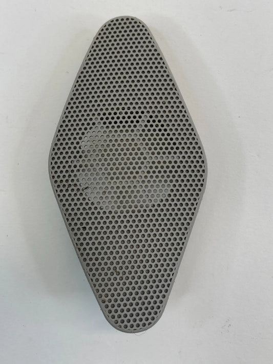 09-17 CHEVROLET TRAVERSE FRONT PILLAR LEFT SIDE SPEAKER GRILLE COVER 30705321E