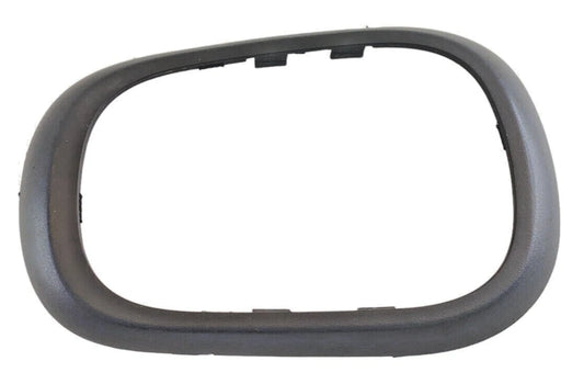 2008-2011 HYUNDAI ACCENT SEDAN A/T CENTER CONSOLE SHIFTER BEZEL TRIM 84631-1E100