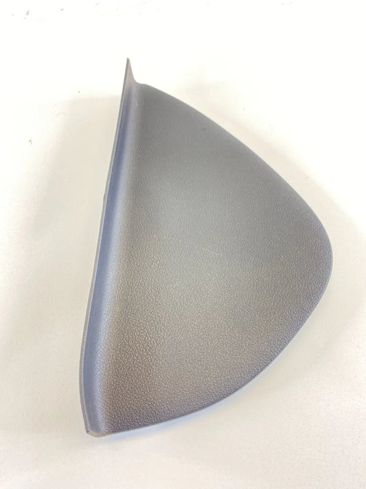 05-07 FORD FIVE HUNDRED FRONT RIGHT SIDE END CAP DASH COVER TRIM 5G13-5404334-A