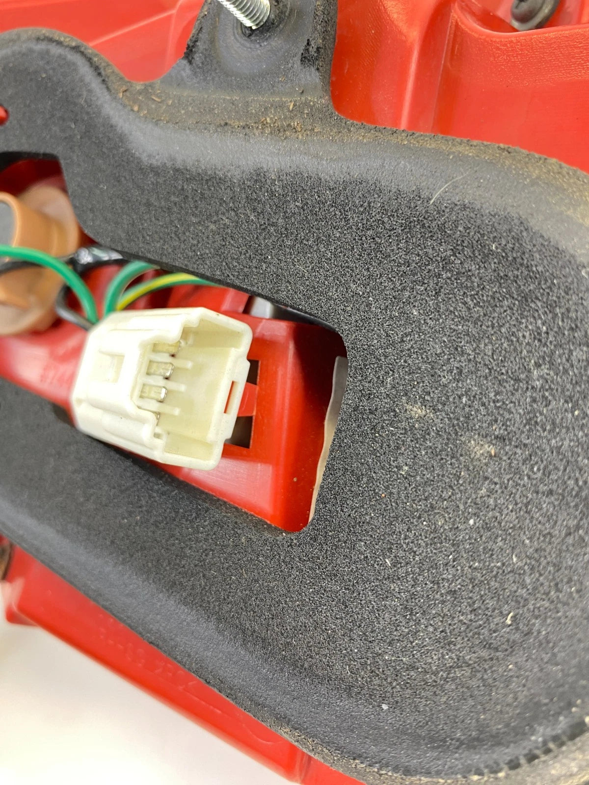 2009-2013 Infiniti G37 Sedan Rear Right Side Tail Light Taillight Outer Lamp OEM