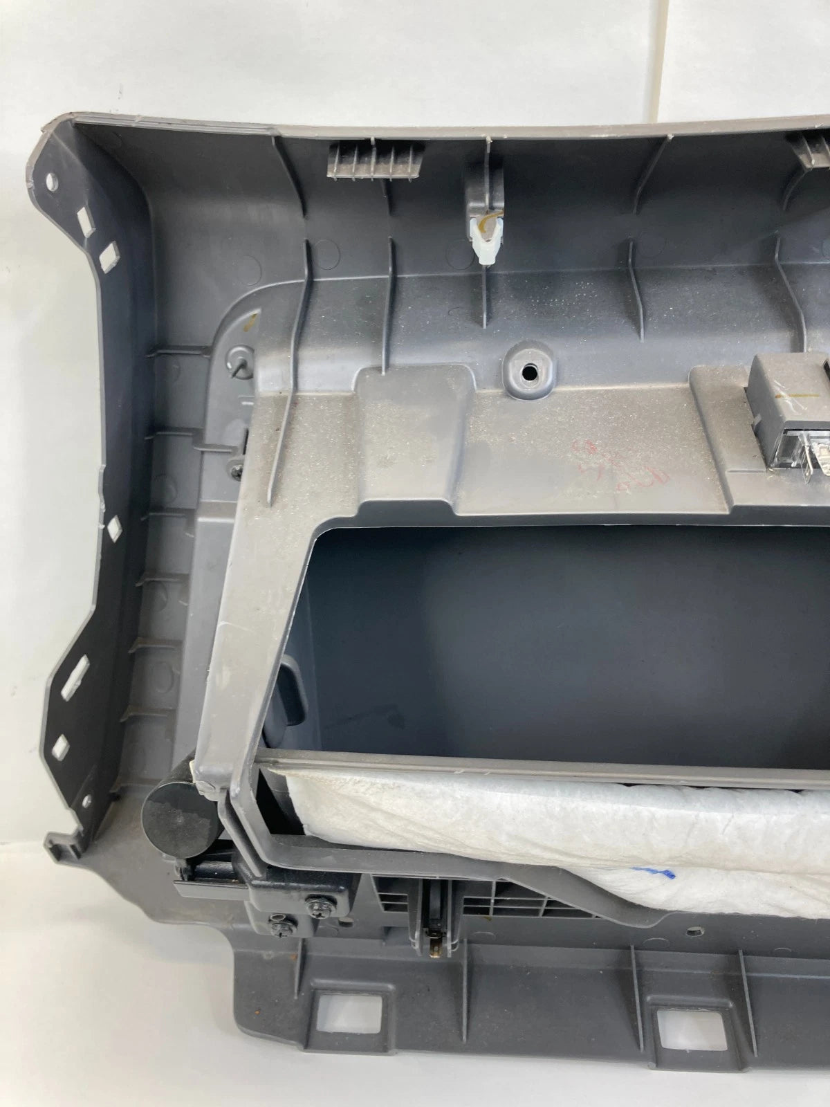 2011-2015 HYUNDAI SONATA DASH GLOVE BOX STORAGE COMPARTMENT ASSEMBLY OEM