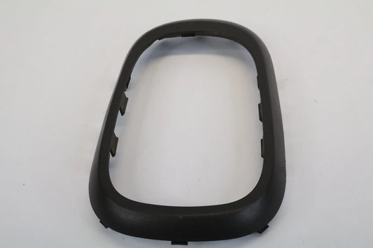 06-11 HYUNDAI ACCENT AUTOMATIC SHIFTER CONSOLE TRIM BEZEL SURROUND 84631-1E100
