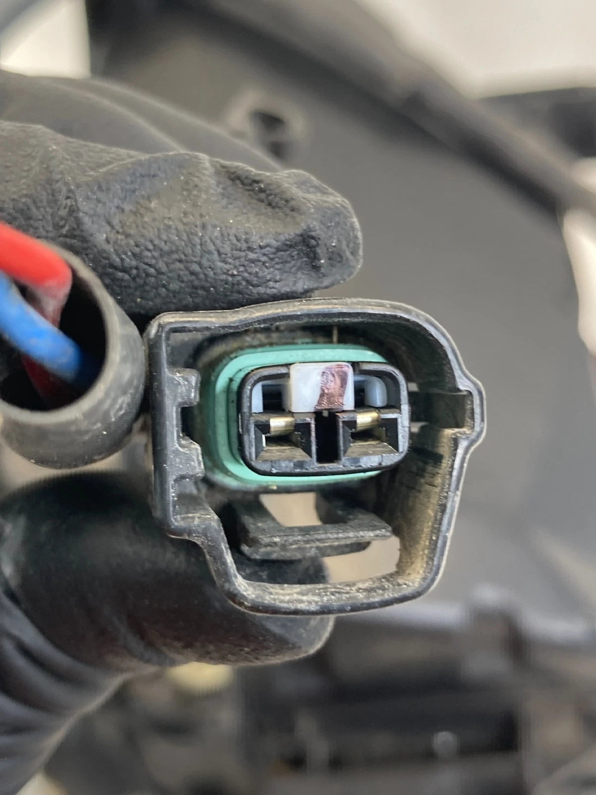 2008-2010 TOYOTA SIENNA 3.5L A/T ENGINE BAY FUSE RELAY DISTRIBUTION JUNCTION BOX