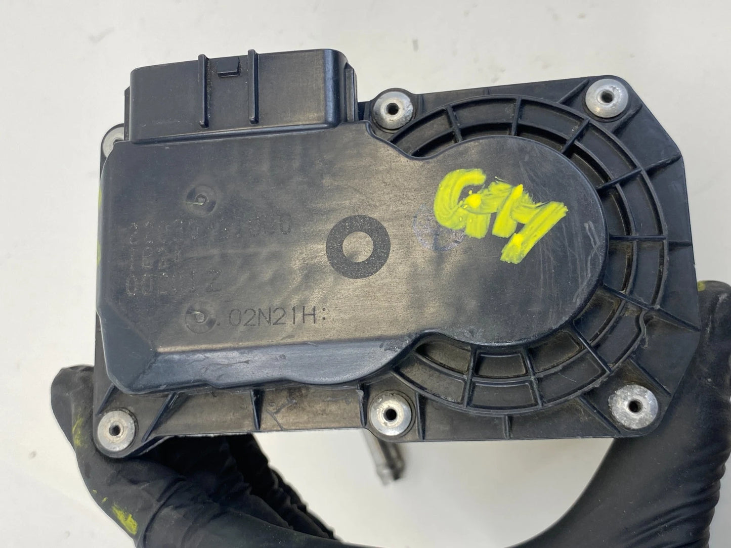 2007-2018 TOYOTA YARIS 1.5L L4 A/T THROTTLE BODY THROTTLE VALVE 22030-21030 OEM