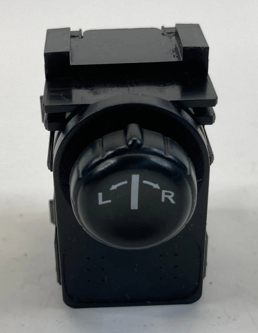 2002-2006 NISSAN ALTIMA LEFT DRIVER SIDE EXTERIOR POWER MIRROR CONTROL SWITCH