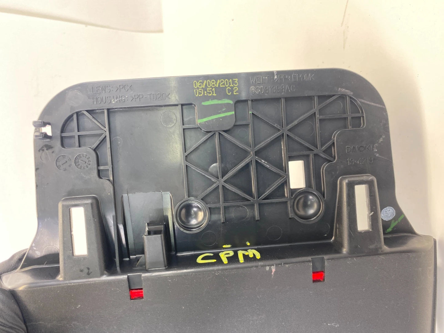 2013-2016 DODGE DART 3RD THIRD BRAKE LIGHT HIGH MOUNT STOP LAMP 68081398AC OEM