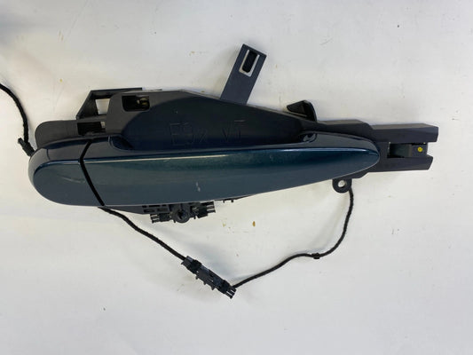07 08 BMW 328XI SEDAN & WAGON FRONT RIGHT EXTERIOR DOOR HANDLE W LIGHT WIRE OEM