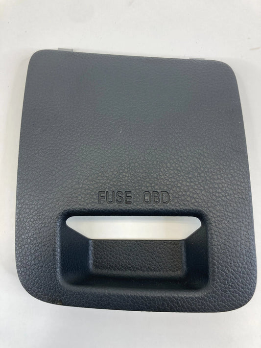 2013-2016 HYUNDAI SANTA FE DASH LOWER FUSE BOX DOOR LID TRIM COVER 91941-2W510