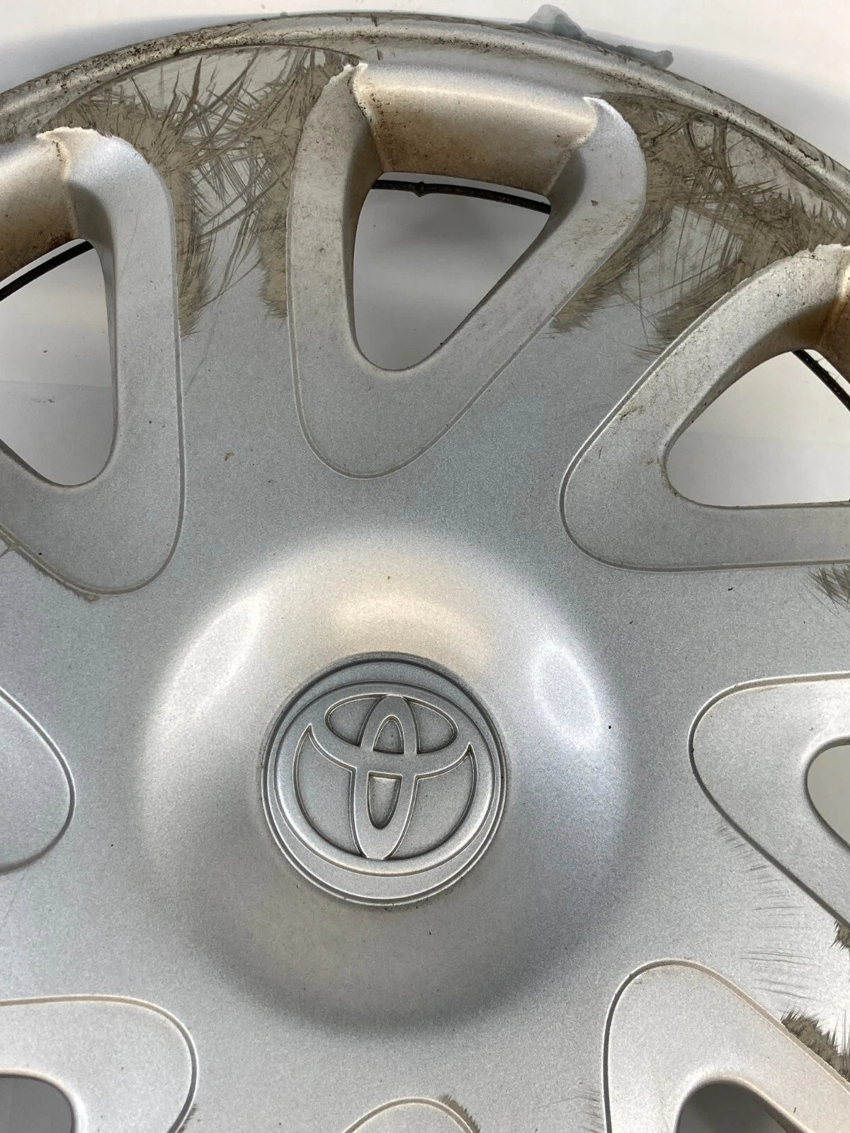 00 01 02 TOYOTA COROLLA RIM WHEEL CENTER CAP HUBCAP HUB CAP 42621AB030 OEM