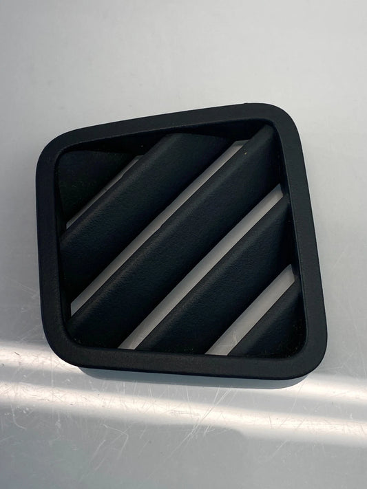 2009-2017 JEEP PATRIOT DASH UPPER FRONT AIR VENT DEFROSTER GRILL GRILLE TRIM OEM