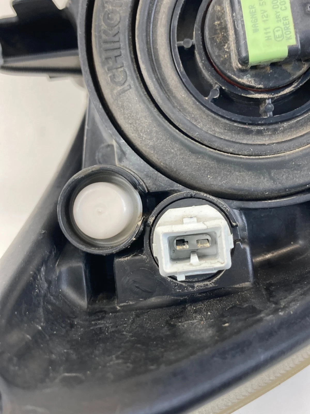 2008-2010 SCION XB FRONT LEFT DRIVER HEADLIGHT HEADLAMP HALOGEN ASSEMBLY OEM