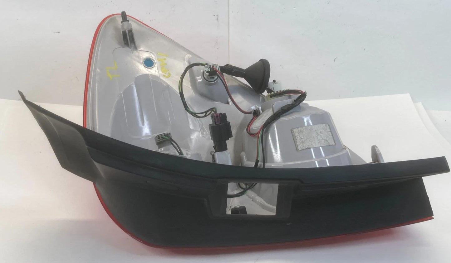 10-15 CHEVROLET EQUINOX LEFT DRIVER SIDE TAIL LIGHT TAILLIGHT LAMP HALOGEN OEM