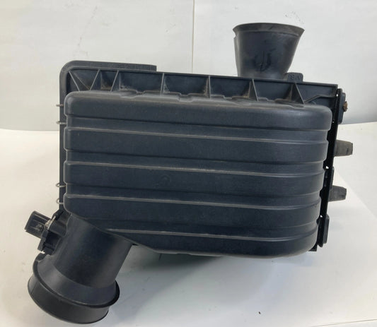 2004 2005 FORD EXPLORER AIR INTAKE CLEANER ASSEMBLY HOUSING OEM 4L24-9C662-AB