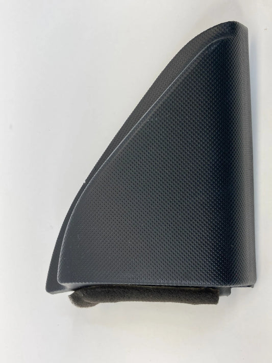 2003-2008 TOYOTA COROLLA FRONT RIGHT SIDE INTERIOR DOOR CORNER COVER 67491-12460