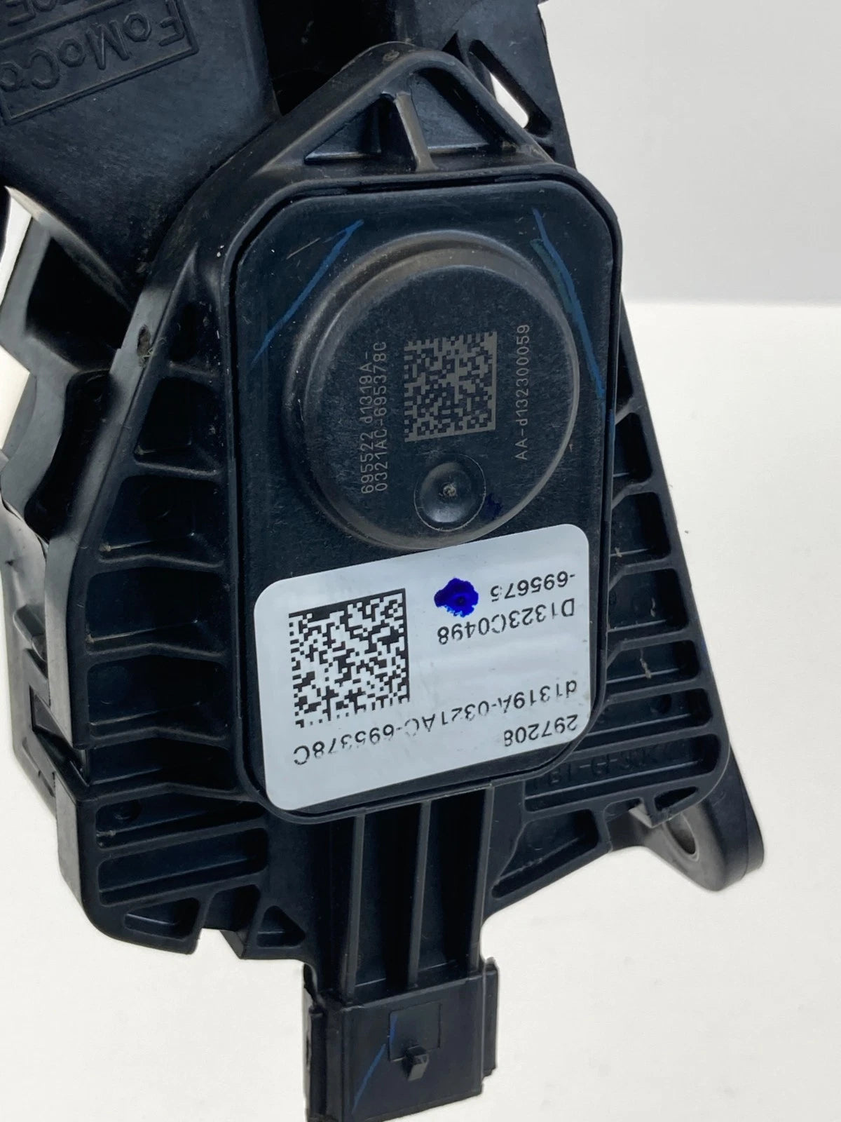 2013-2019 FORD TAURUS ACCELERATOR GAS PEDAL ASSEMBLY SENSOR UNIT D1323C0498 OEM