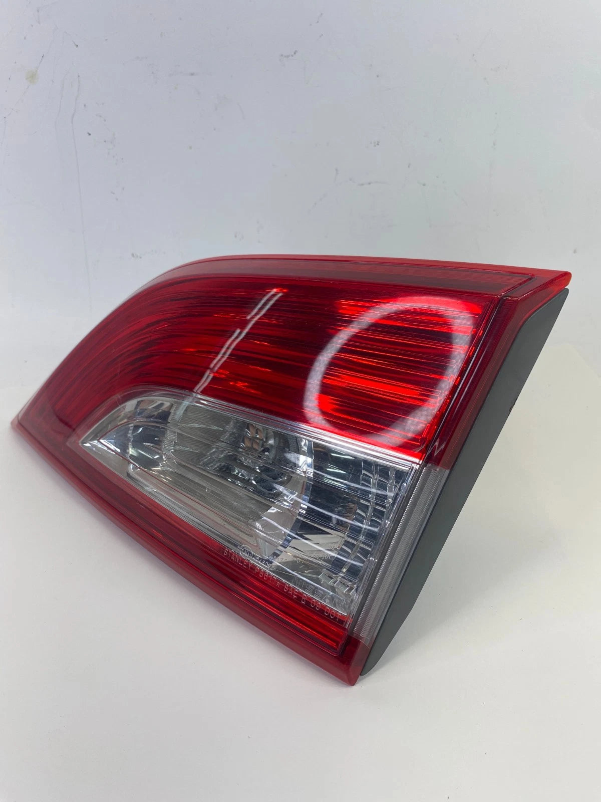 2012-2017 NISSAN QUEST REAR RIGHT SIDE INNER TRUNK LID TAIL LIGHT LAMP OEM