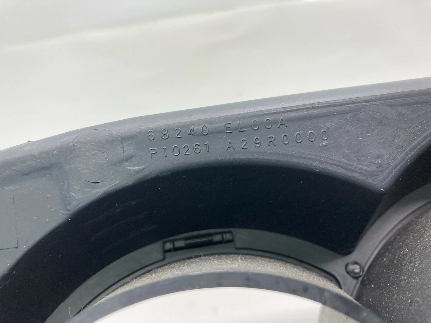 2007-2012 NISSAN VERSA SPEEDOMETER INSTRUMENT CLUSTER DASH BEZEL TRIM 68240EL00A