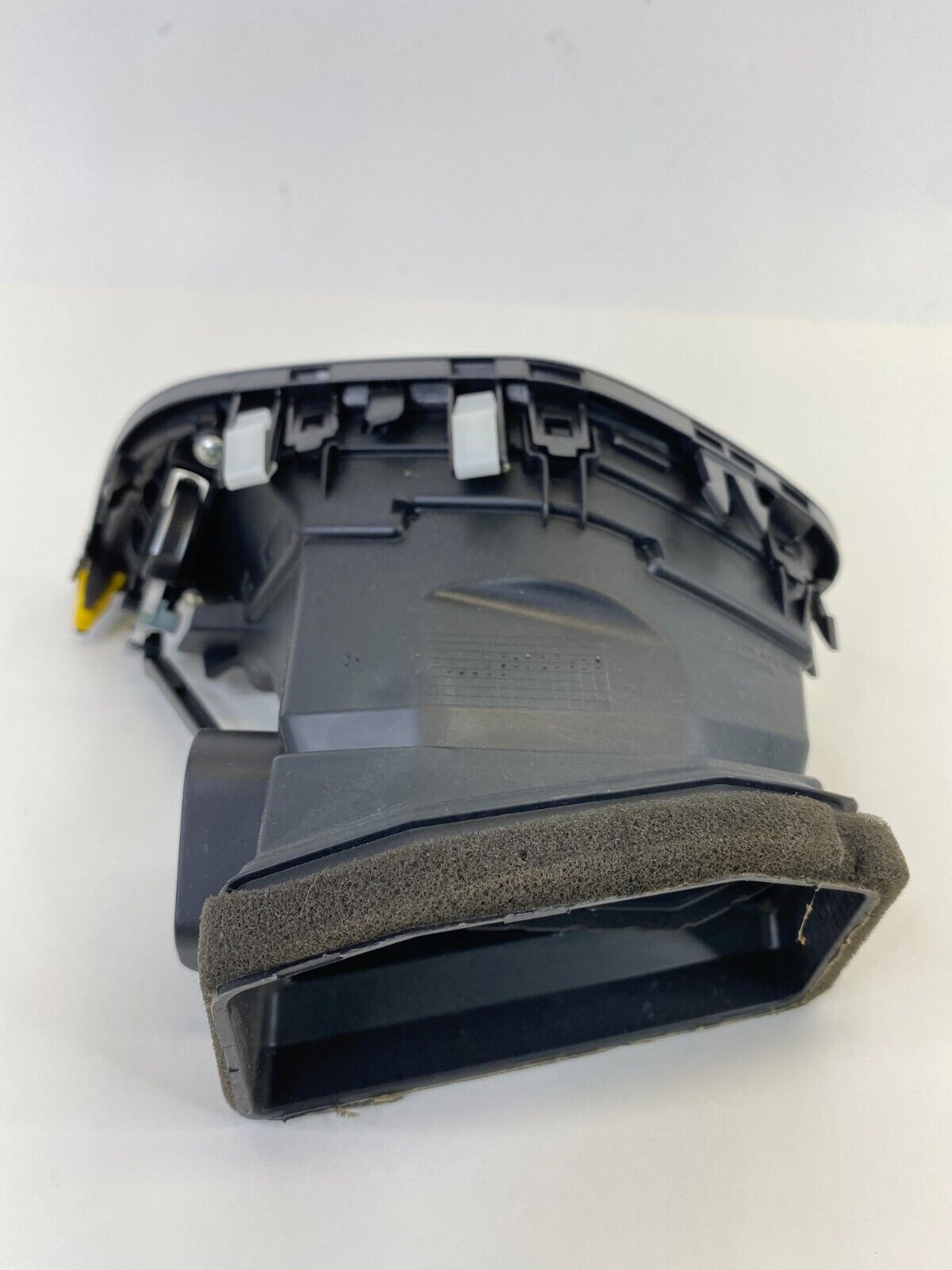 2013-2016 Hyundai Santa Fe Center Dash Right Side AC Heater Air Vent 97420-2W000