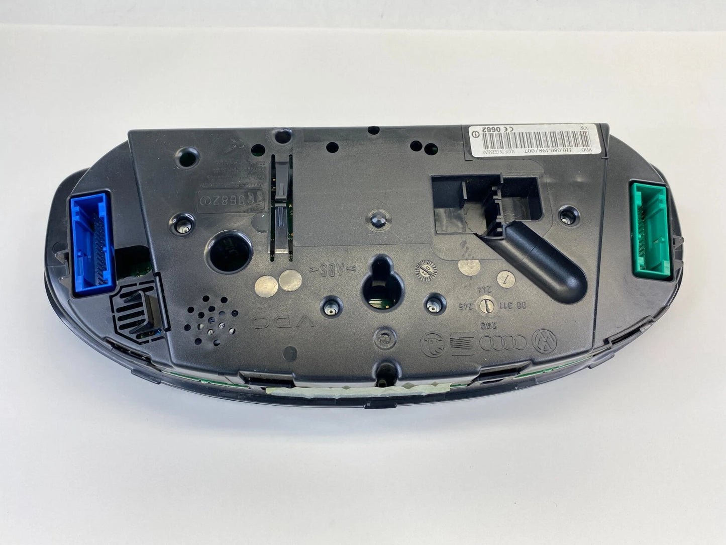 02 03 VW PASSAT DASHBOARD PANEL GAUGES INSTRUMENT CLUSTER 172KMILES 88311245 OEM