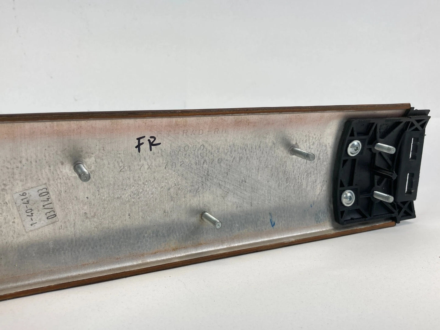 03-06 LINCOLN NAVIGATOR FRONT RIGHT SIDE DOOR MOLDING PANEL 2L7X-78238A70-ADW