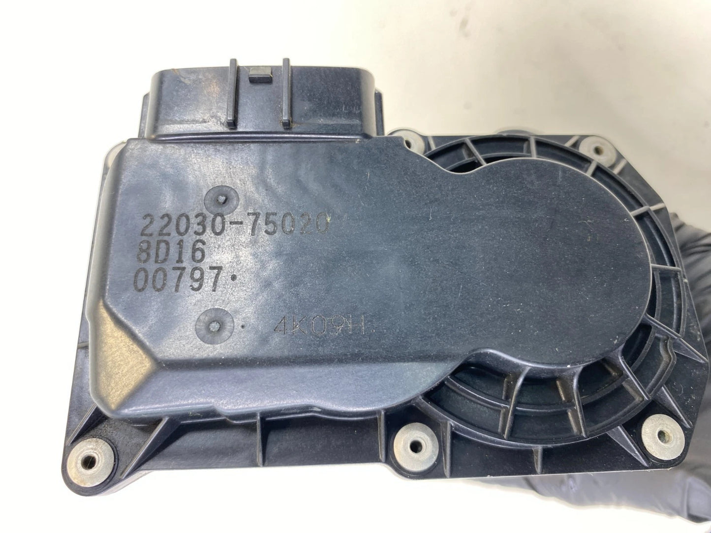 2005-2015 TOYOTA TACOMA 2.7L L4 THROTTLE BODY VALVE ASSEMBLY OEM 22030-75020